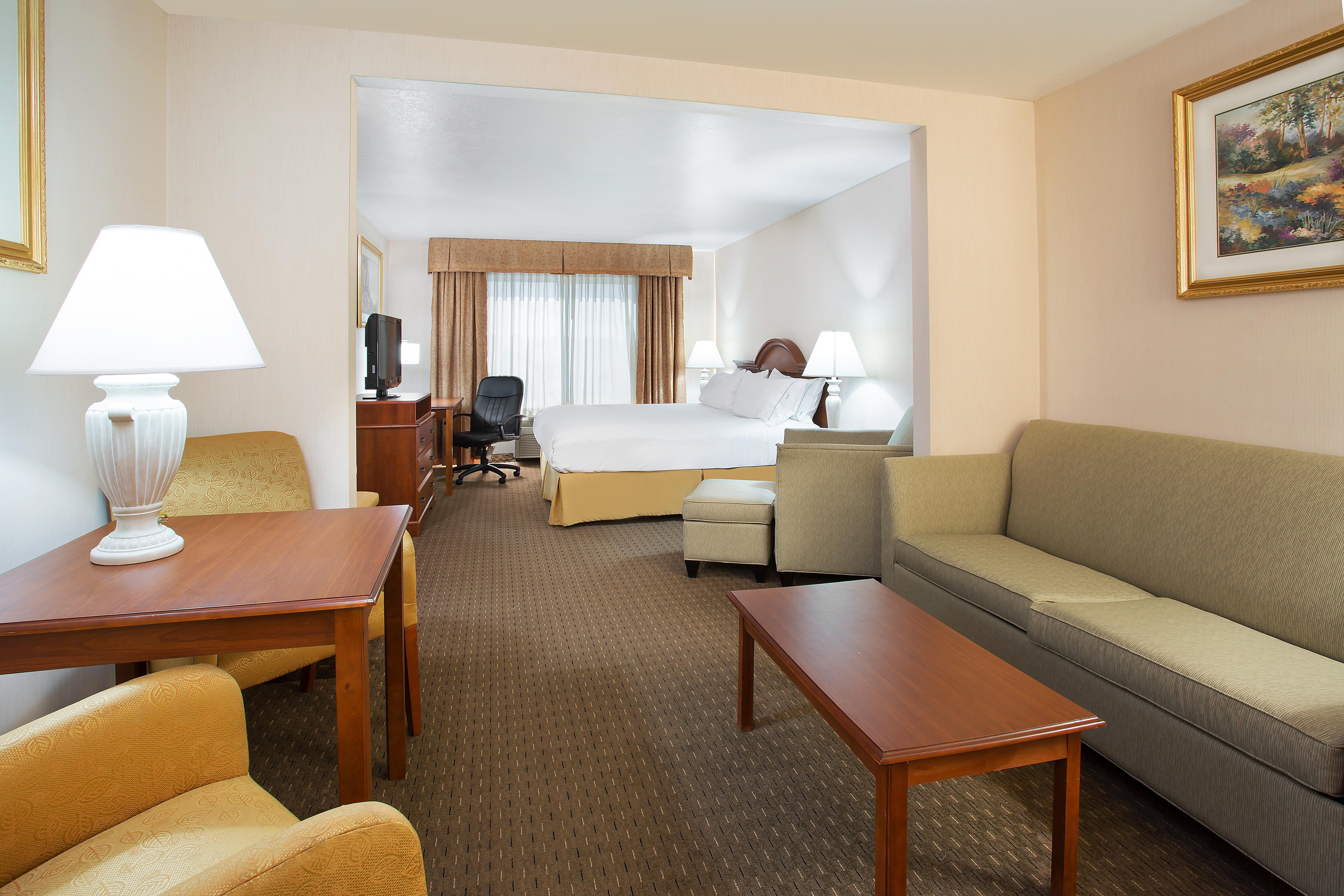 Holiday Inn Express Hotel & Suites Marion By Ihg Buitenkant foto