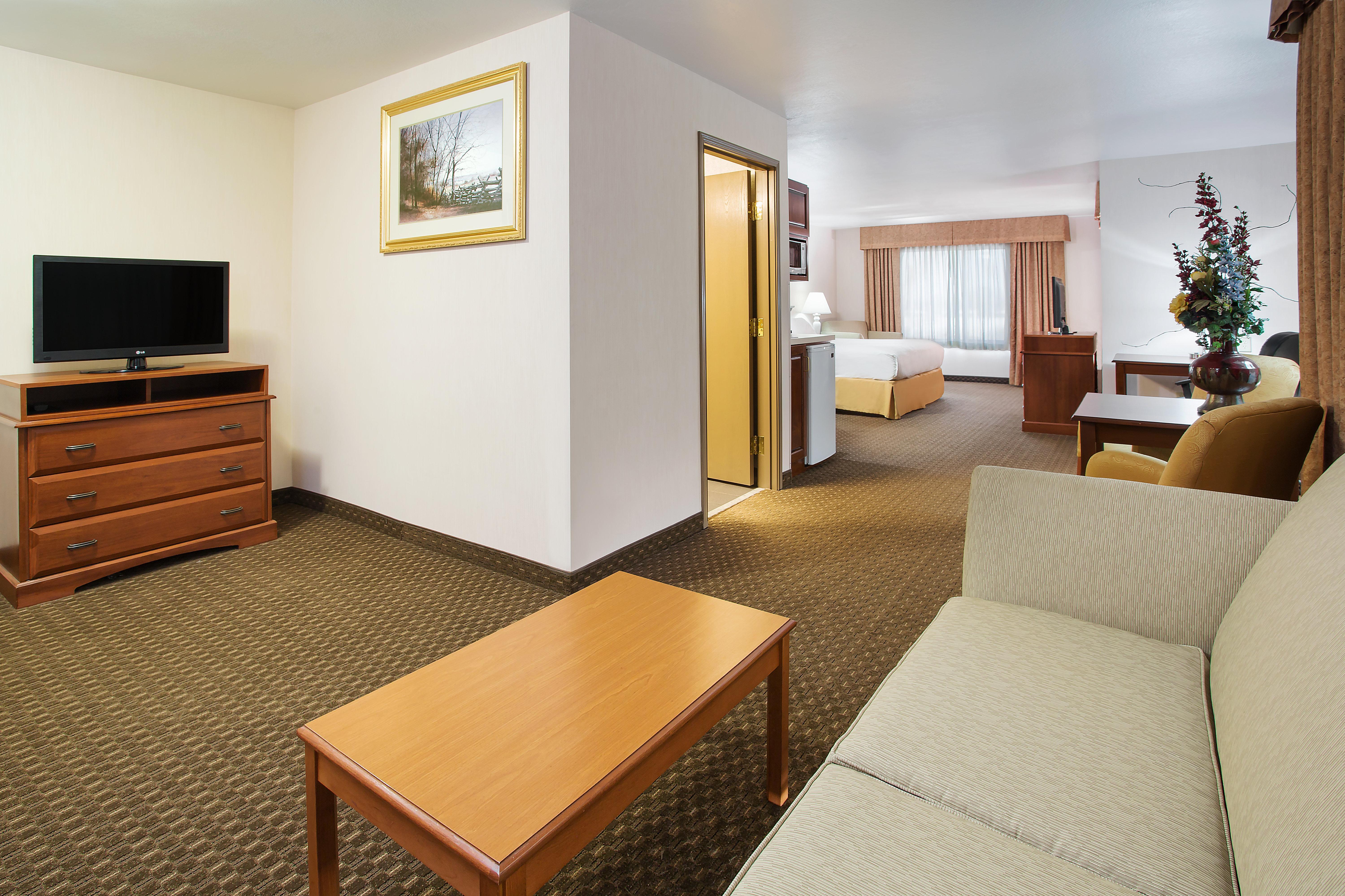 Holiday Inn Express Hotel & Suites Marion By Ihg Buitenkant foto