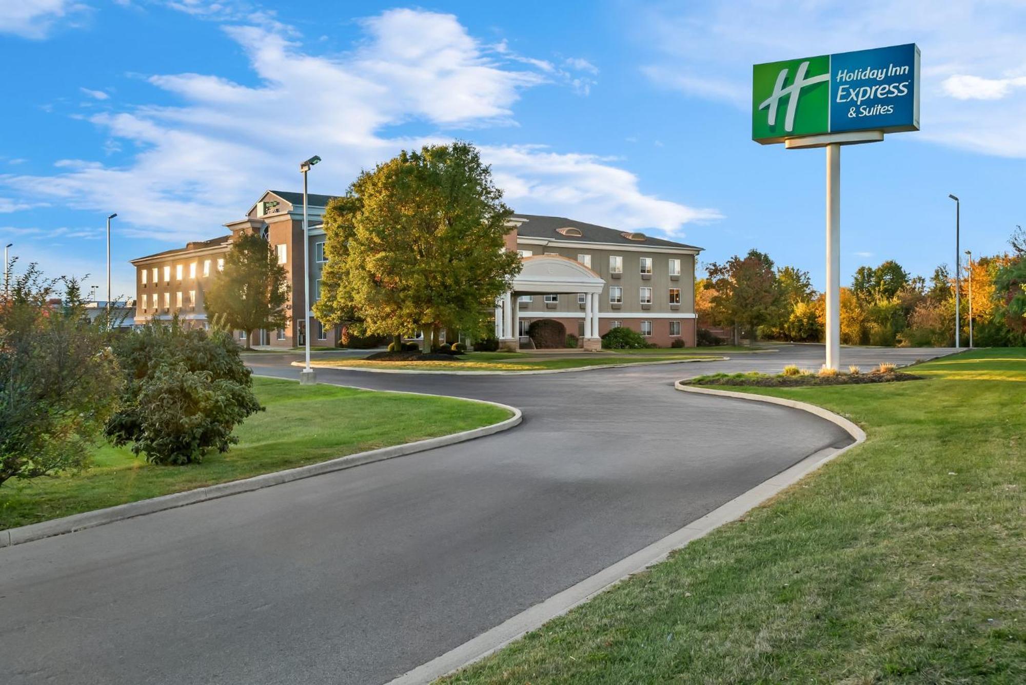 Holiday Inn Express Hotel & Suites Marion By Ihg Buitenkant foto