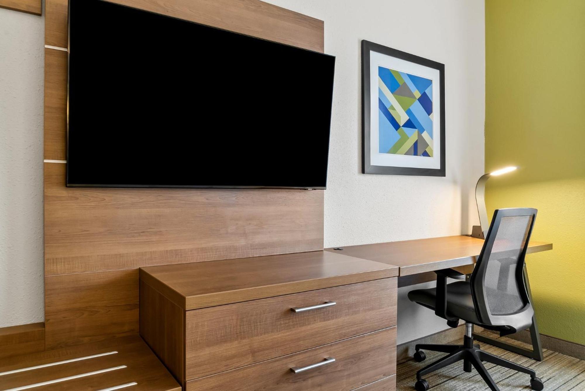 Holiday Inn Express Hotel & Suites Marion By Ihg Buitenkant foto