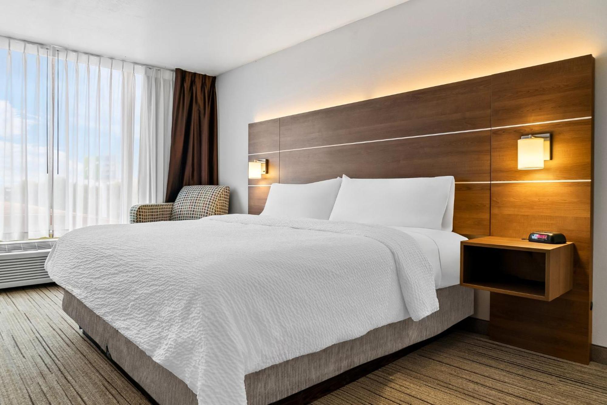 Holiday Inn Express Hotel & Suites Marion By Ihg Buitenkant foto