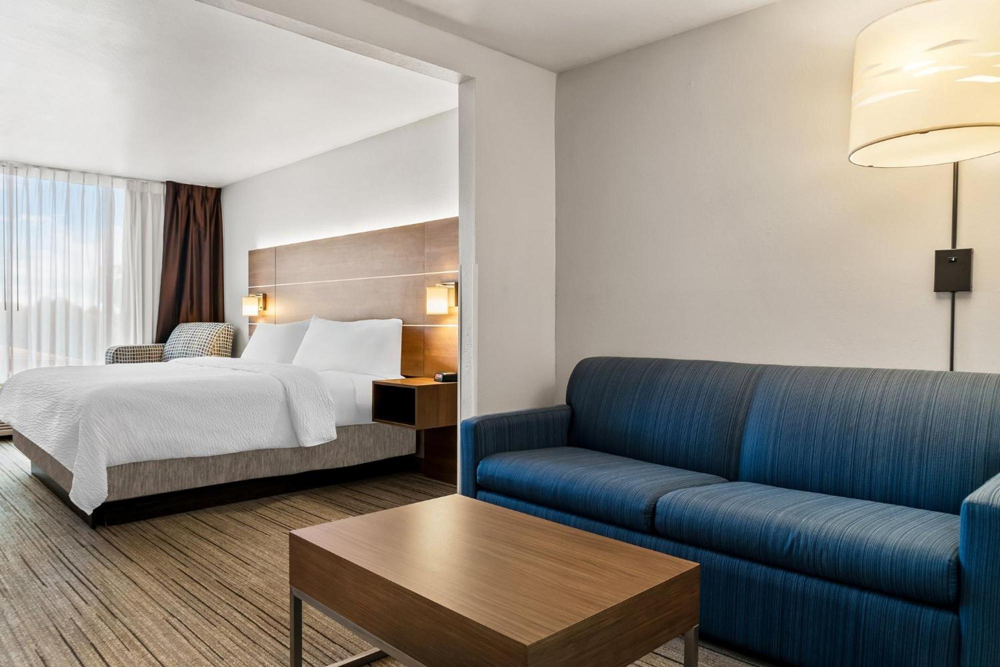 Holiday Inn Express Hotel & Suites Marion By Ihg Buitenkant foto
