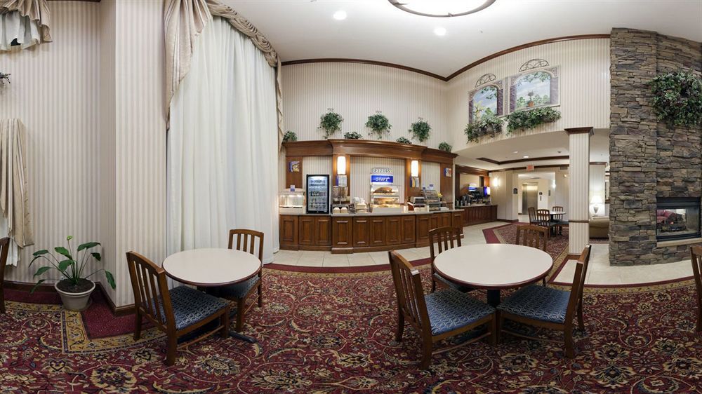 Holiday Inn Express Hotel & Suites Marion By Ihg Buitenkant foto